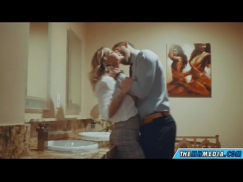 ❤️ Ke hoʻowalewale ʻia ʻoe e kahi blonde busty i kahi lumi hoʻomaha ākea Porn video iā mākou haw.milfnut-net.ru ️❤